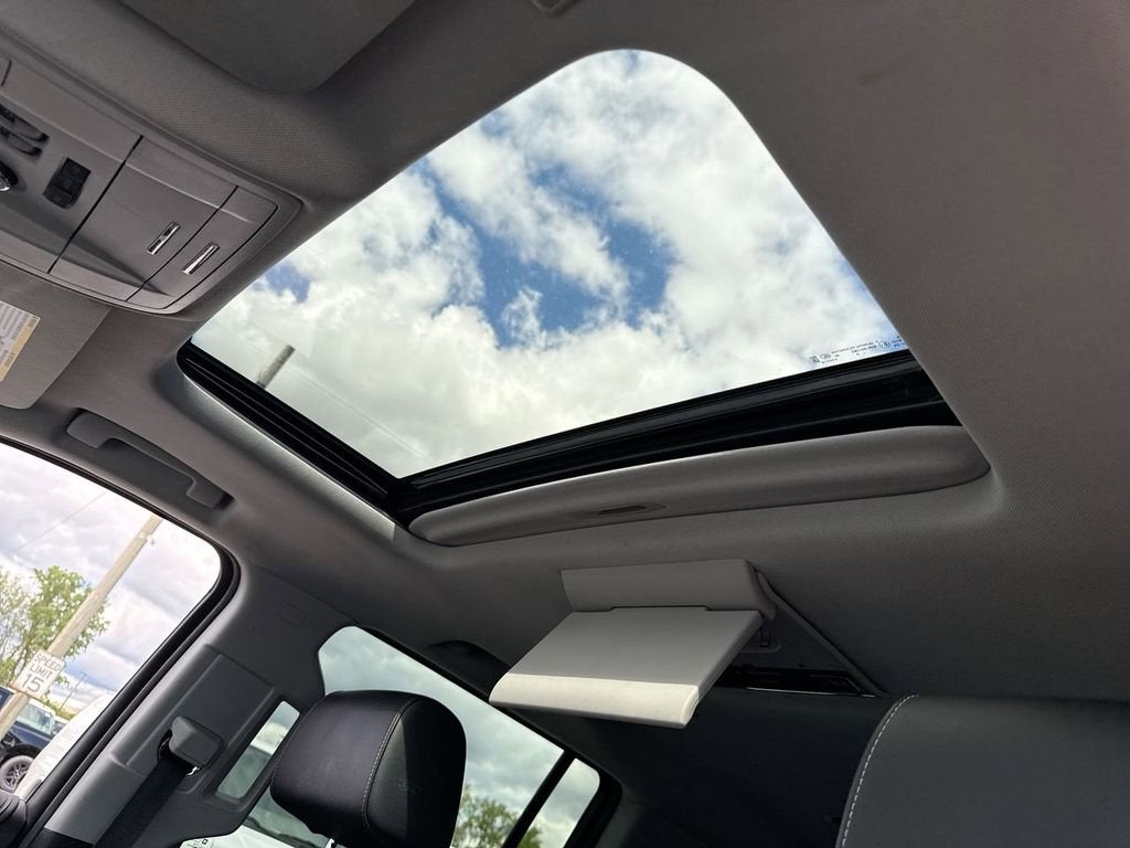 2020 Chevrolet Suburban Premier - Photo 22