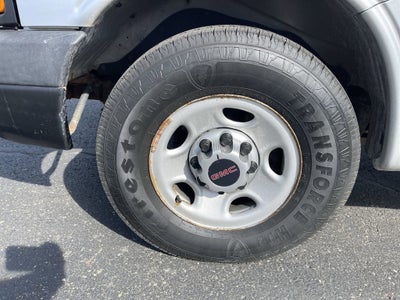 2016 GMC Savana Cargo 2500 2500 Regular Wheelbase Rear-Wheel Drive