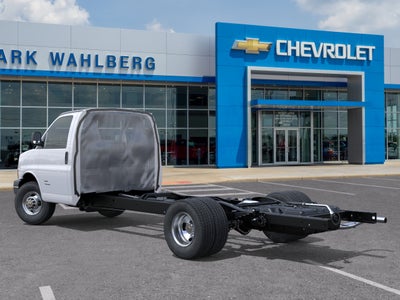 2026 Chevrolet Express Cutaway 3500 1WT