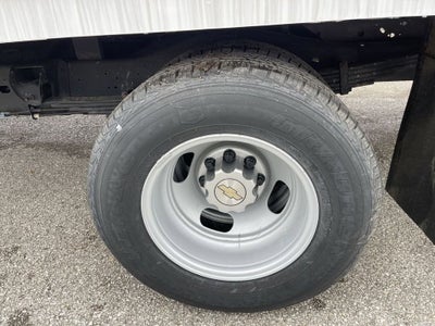 2025 Chevrolet Express Cutaway 3500 1WT