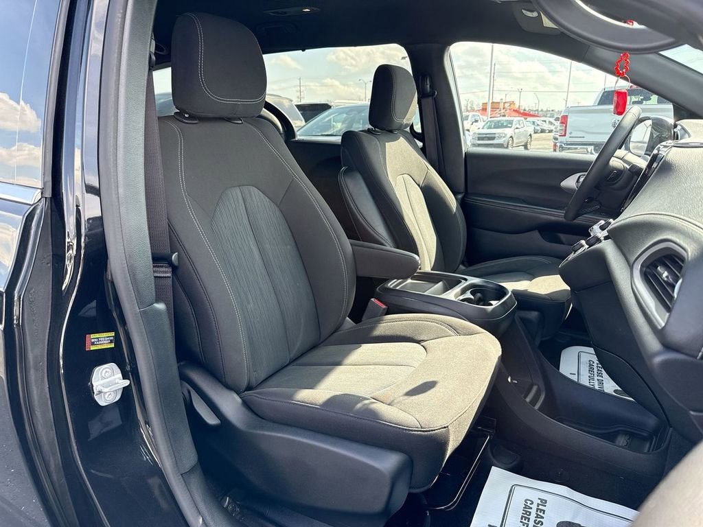 2022 Chrysler Pacifica Touring