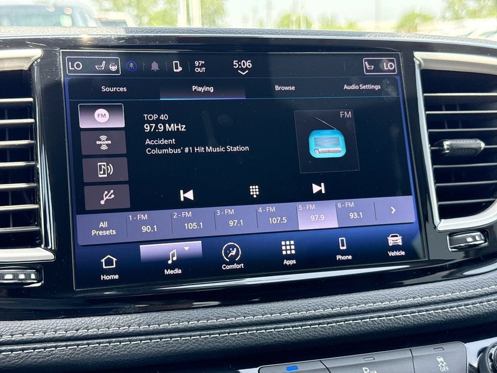 2023 Chrysler Pacifica Hybrid Touring L