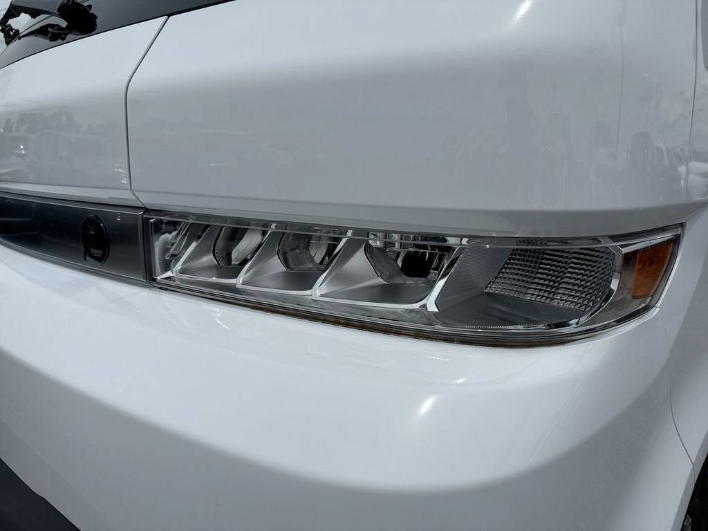 2024 BrightDrop Zevo 600 EJY