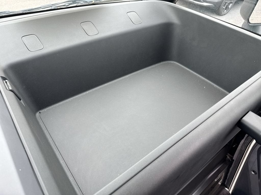 2024 BrightDrop Zevo 400 EJY