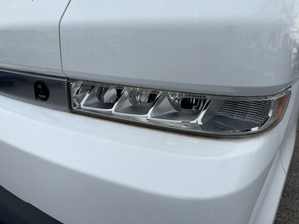 2024 BrightDrop Zevo 400 EJY