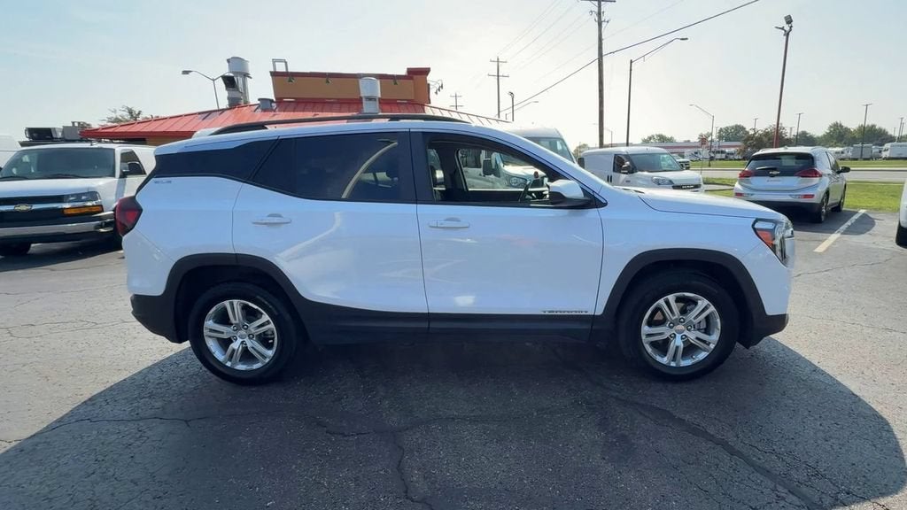 2024 GMC Terrain SLE