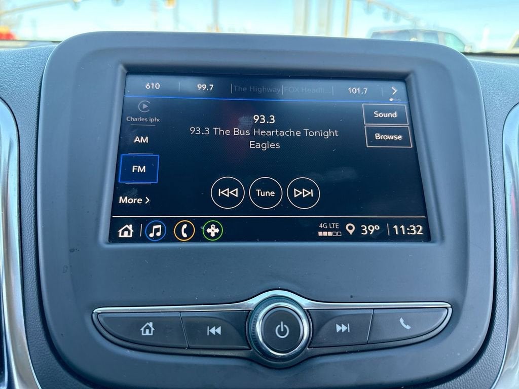 2022 Chevrolet Equinox LS - Photo 16