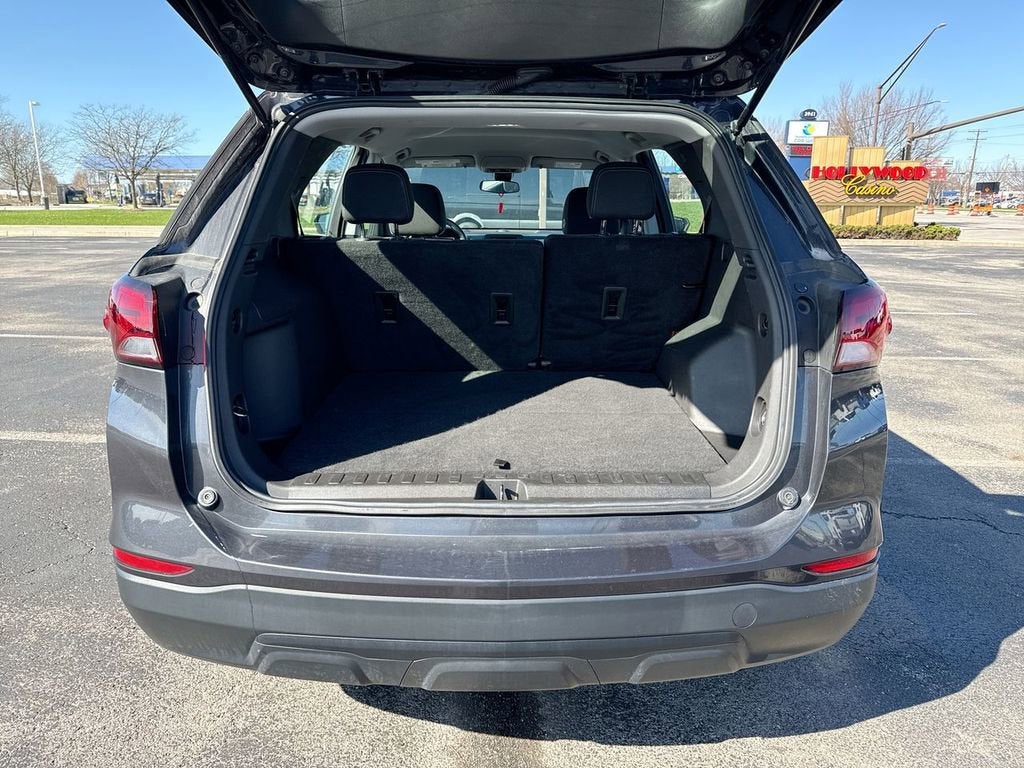 2022 Chevrolet Equinox LS - Photo 24