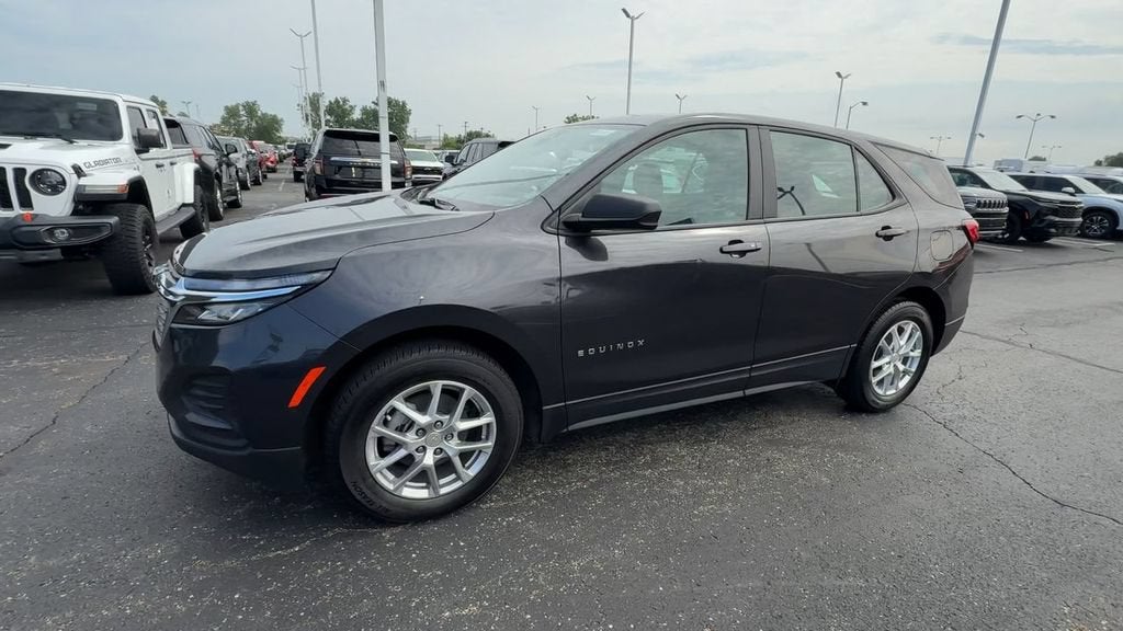 2022 Chevrolet Equinox LS