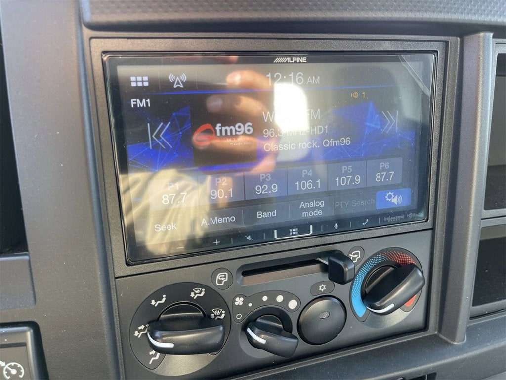 2024 Chevrolet Low Cab Forward 5500 XG 2WD Reg Cab 176