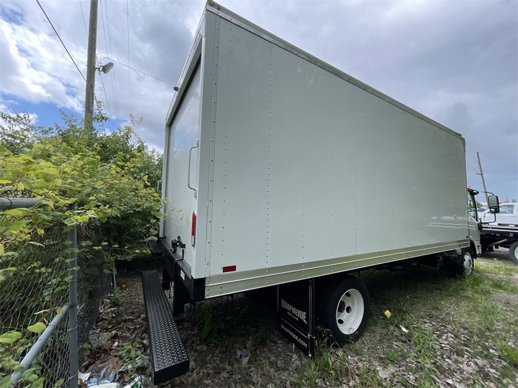 2024 Chevrolet Low Cab Forward 5500 XG 2WD Reg Cab 176