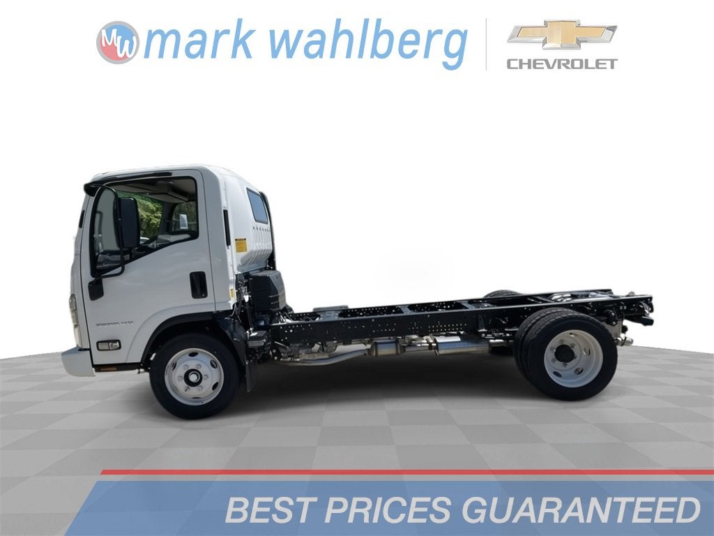 2024 Chevrolet Low Cab Forward 5500 XG 5500