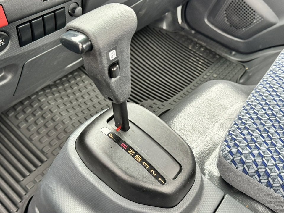 2024 Chevrolet Low Cab Forward 5500 XG 2WD Reg Cab 176