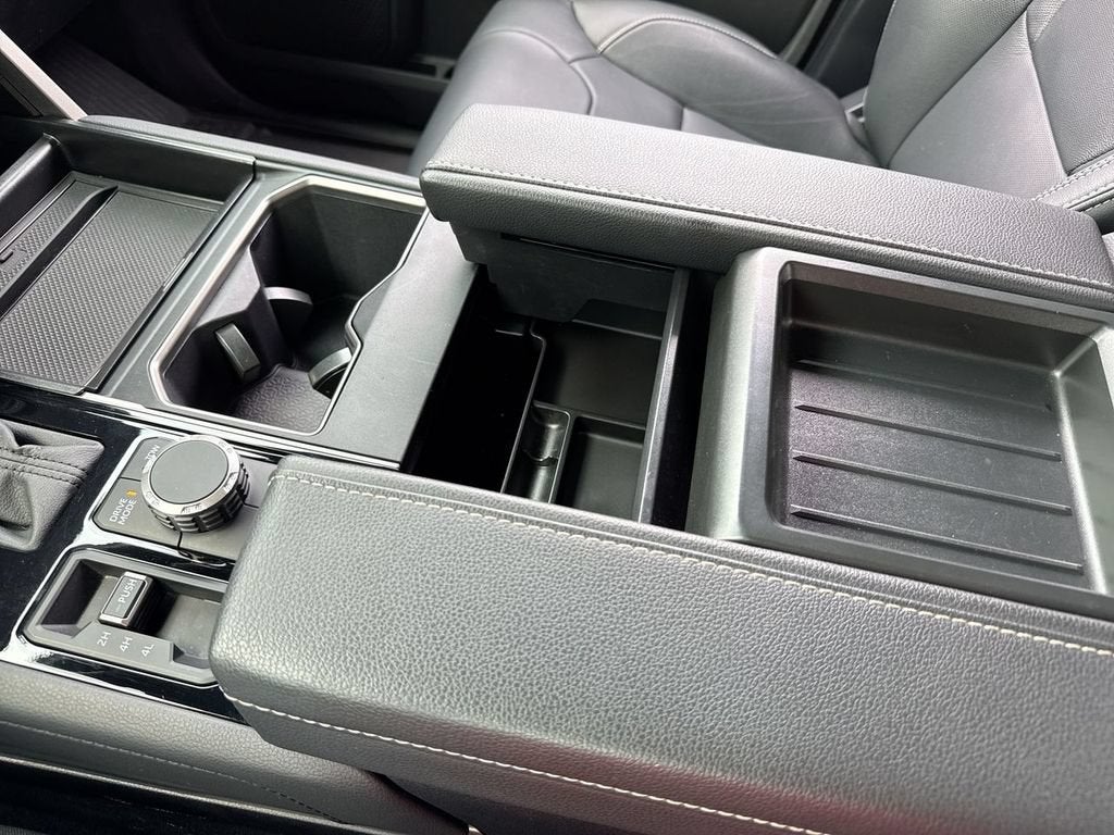 2026 Toyota Tundra Limited CrewMax 5.5' Bed