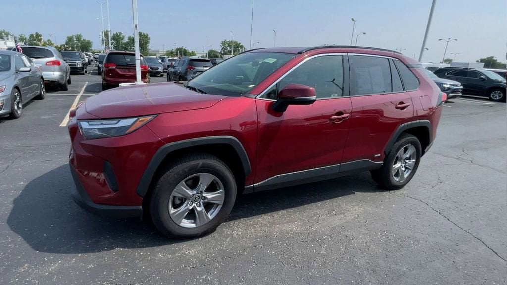 2022 Toyota RAV4 Hybrid XLE