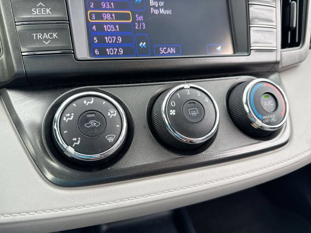 2013 Toyota RAV4 LE