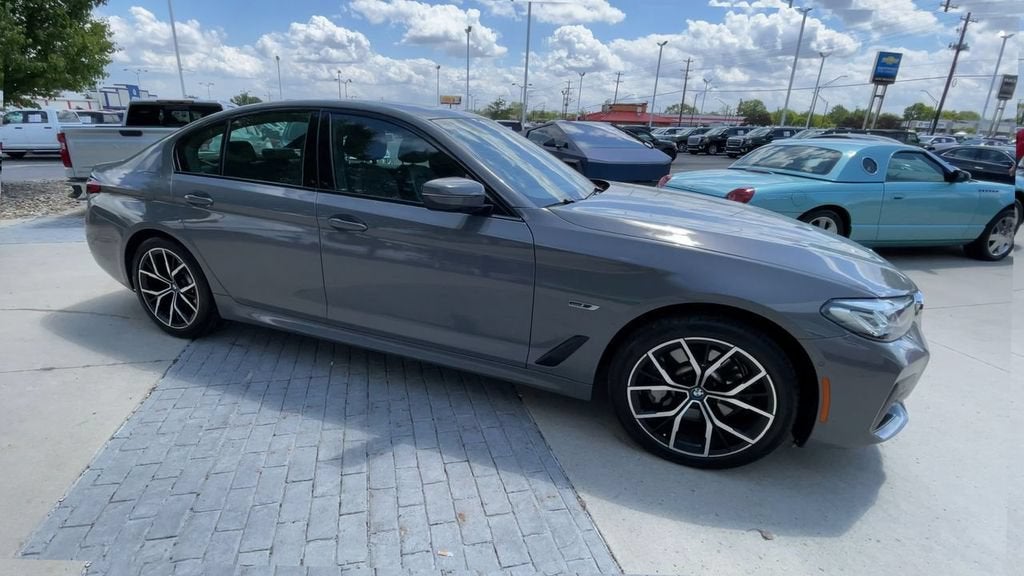 2022 BMW 5 Series 530e xDrive
