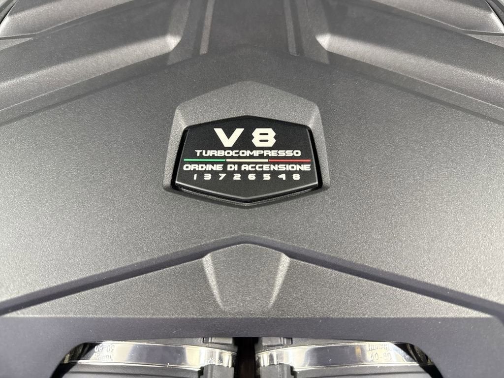 2025 Lamborghini Urus SE