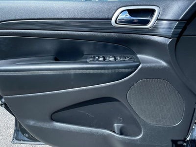 2020 Jeep Grand Cherokee Laredo