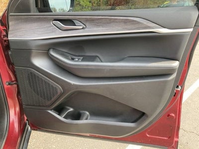 2025 Jeep Grand Cherokee L Limited 4x4