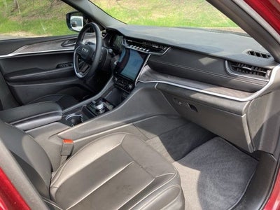 2025 Jeep Grand Cherokee L Limited 4x4