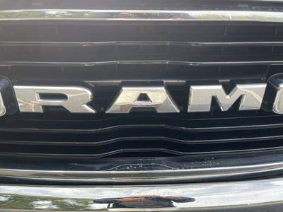 2020 RAM 1500 Big Horn Crew Cab 4x4 5'7" Box