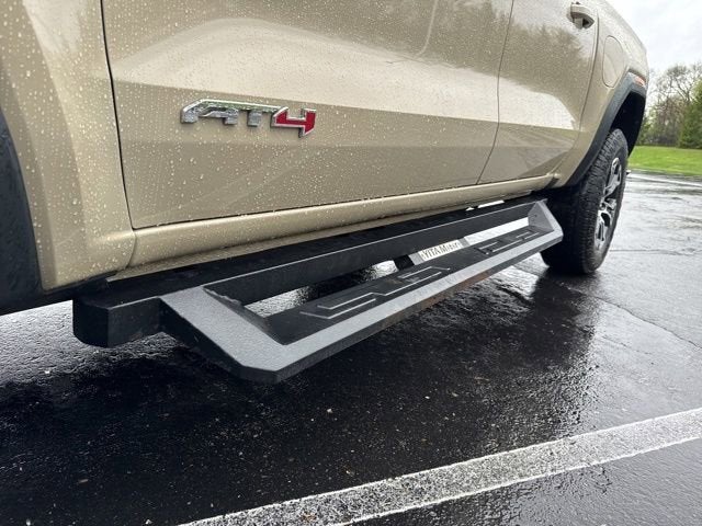 2023 GMC Canyon AT4