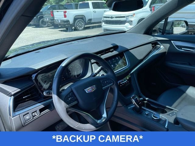 2025 Cadillac XT6 Luxury