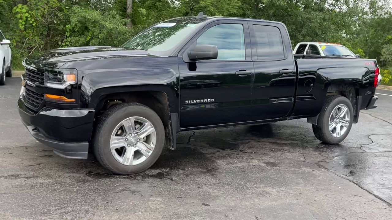 2019 Chevrolet Silverado LD Custom