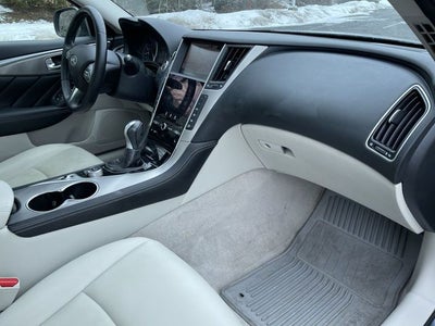 2015 INFINITI Q50 Premium