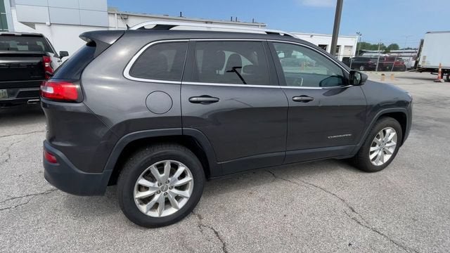 Used 2015 Jeep Cherokee Limited with VIN 1C4PJMDB7FW640808 for sale in Worthington, OH