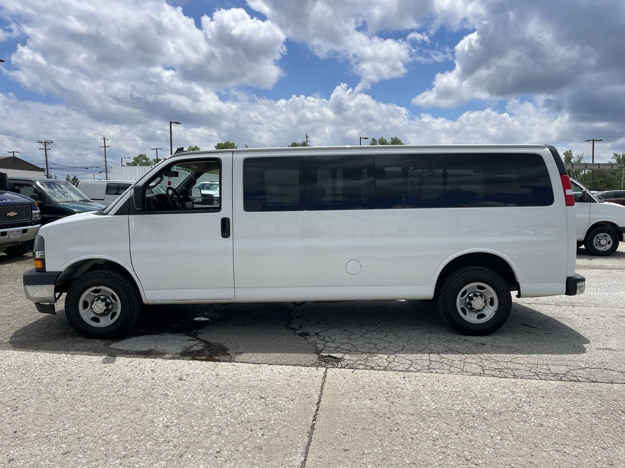 2019 Chevrolet Express Passenger LT