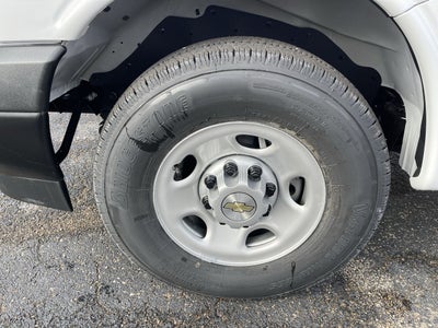 2025 Chevrolet Express Cargo WT