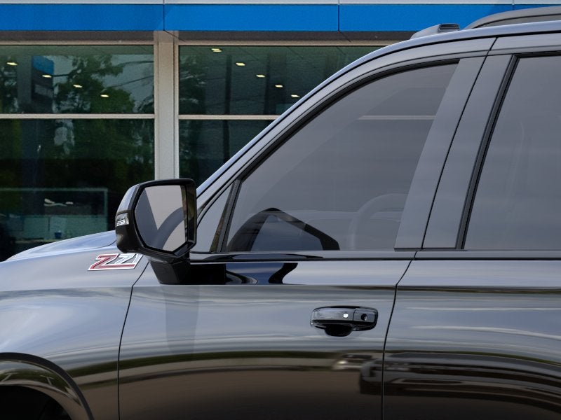 2027 Chevrolet Tahoe Z71 - Photo 12