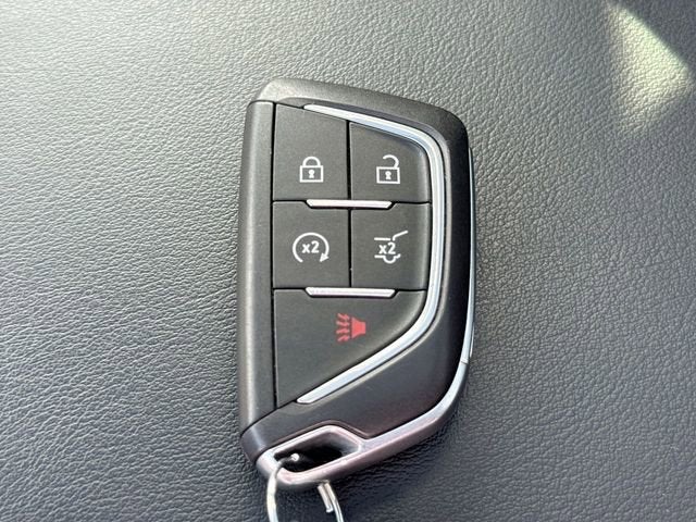 2024 Cadillac LYRIQ Sport 2