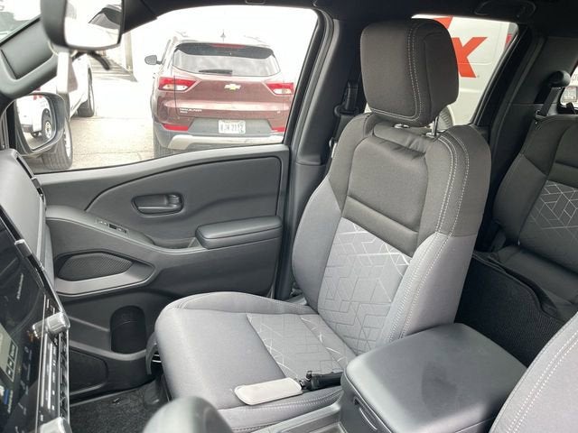 2026 Nissan Frontier SV - Photo 23