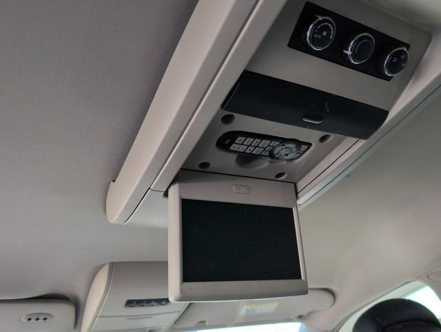 2011 Chrysler Town & Country Touring-L