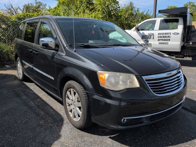 2011 Chrysler Town & Country Touring-L