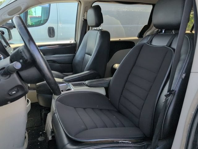 2011 Chrysler Town & Country Touring-L