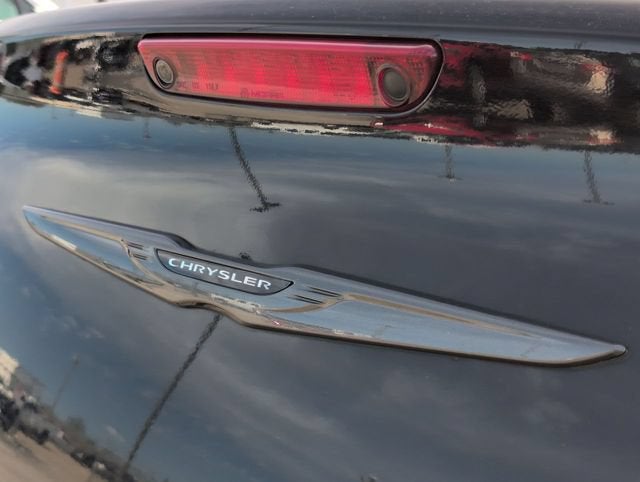 2022 Chrysler 300 Touring L