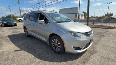 2020 Chrysler Pacifica Touring L Plus