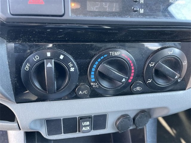 2014 Toyota Tacoma 4WD Access Cab Standard Bed I4 Manual (Natl)