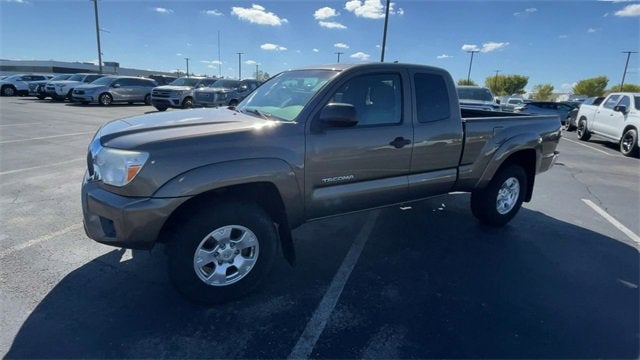 2014 Toyota Tacoma 4WD Access Cab Standard Bed I4 Manual (Natl)